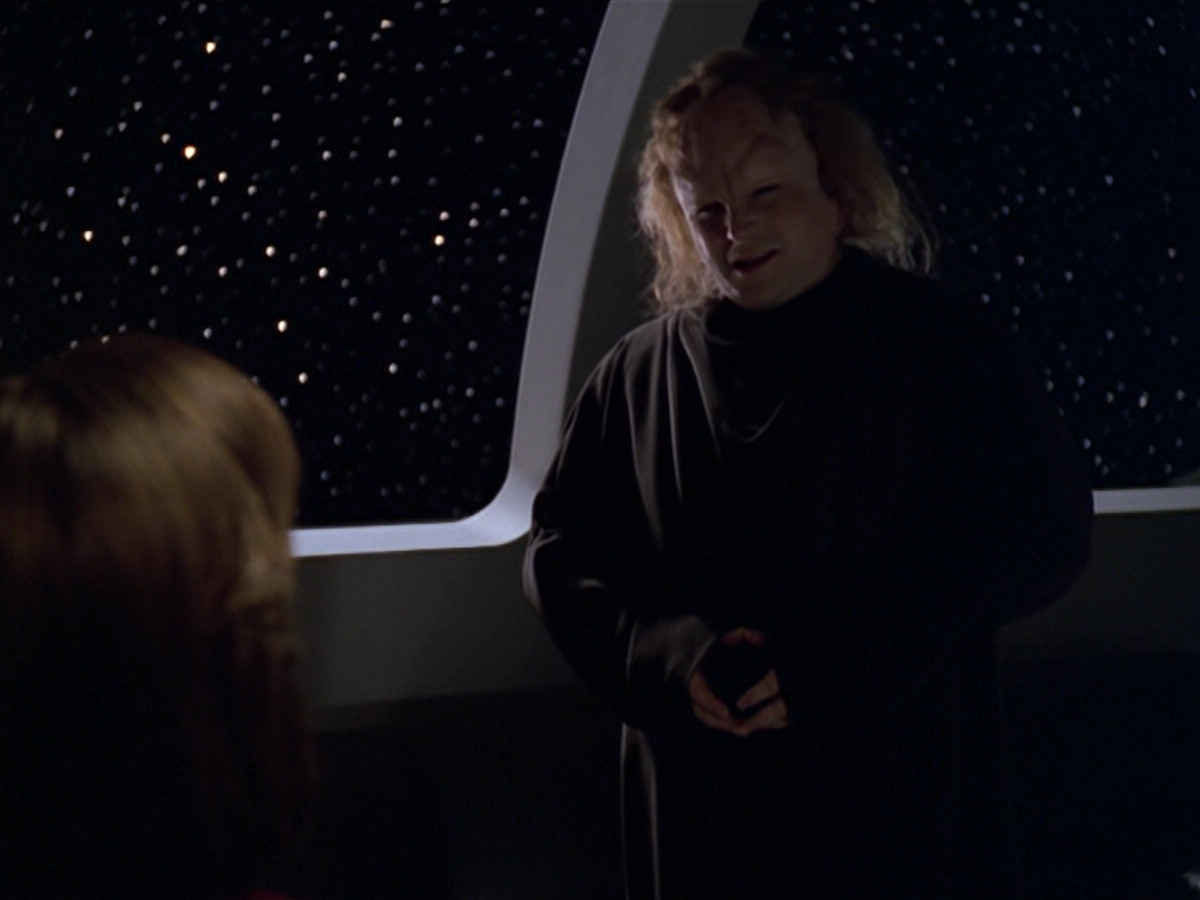 extant_StarTrek_VOY_5x20-ThinkTank_01119.jpg