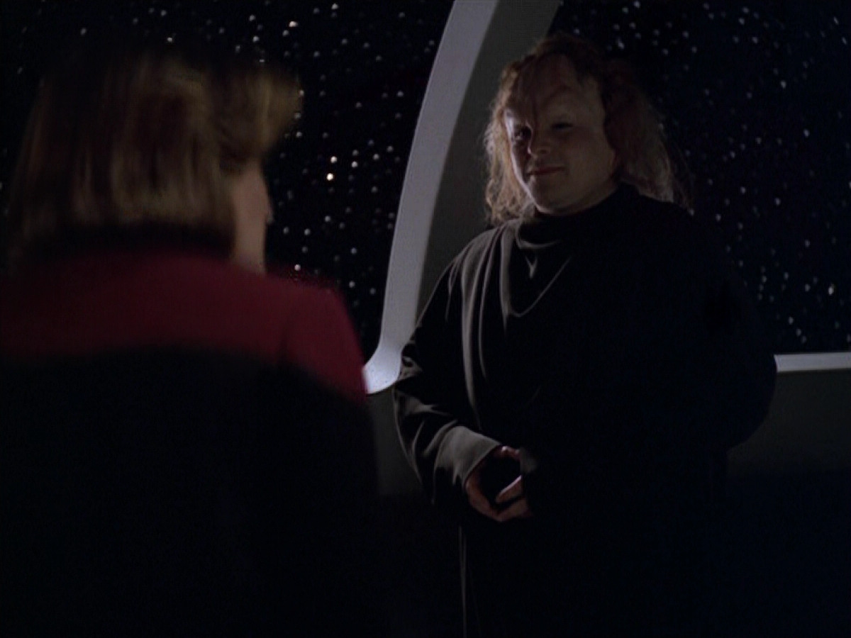 extant_StarTrek_VOY_5x20-ThinkTank_01154.jpg