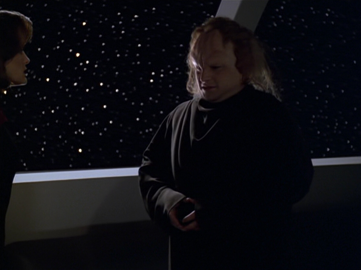 extant_StarTrek_VOY_5x20-ThinkTank_01161.jpg