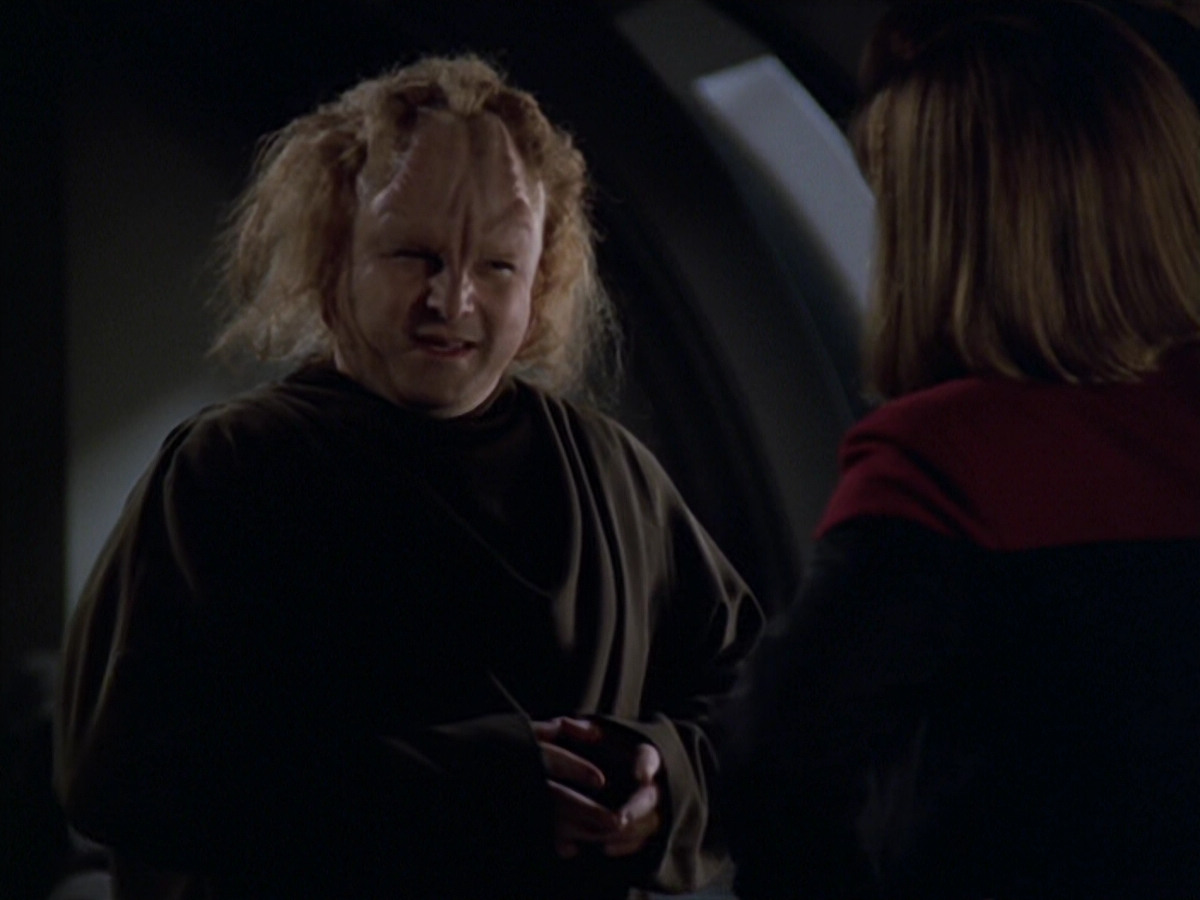 extant_StarTrek_VOY_5x20-ThinkTank_01173.jpg