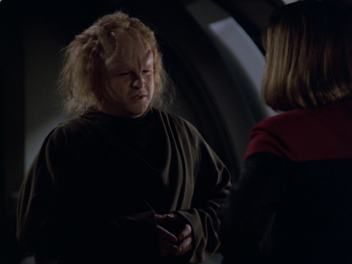 extant_StarTrek_VOY_5x20-ThinkTank_01195.jpg