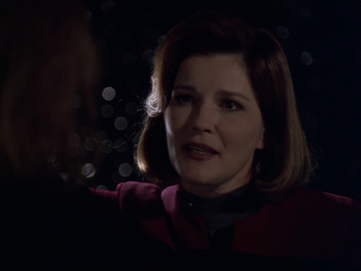extant_StarTrek_VOY_5x20-ThinkTank_01208.jpg