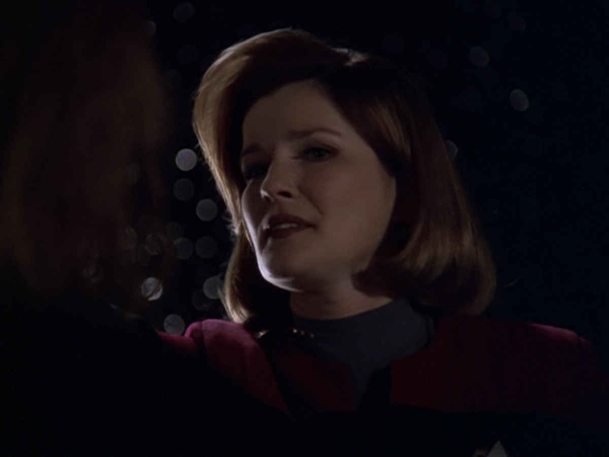 extant_StarTrek_VOY_5x20-ThinkTank_01212.jpg