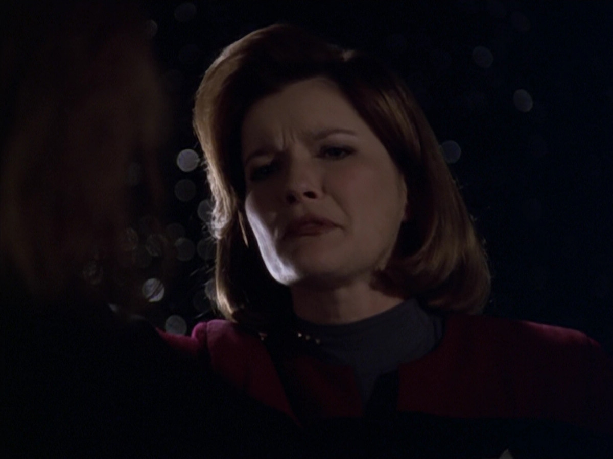 extant_StarTrek_VOY_5x20-ThinkTank_01213.jpg