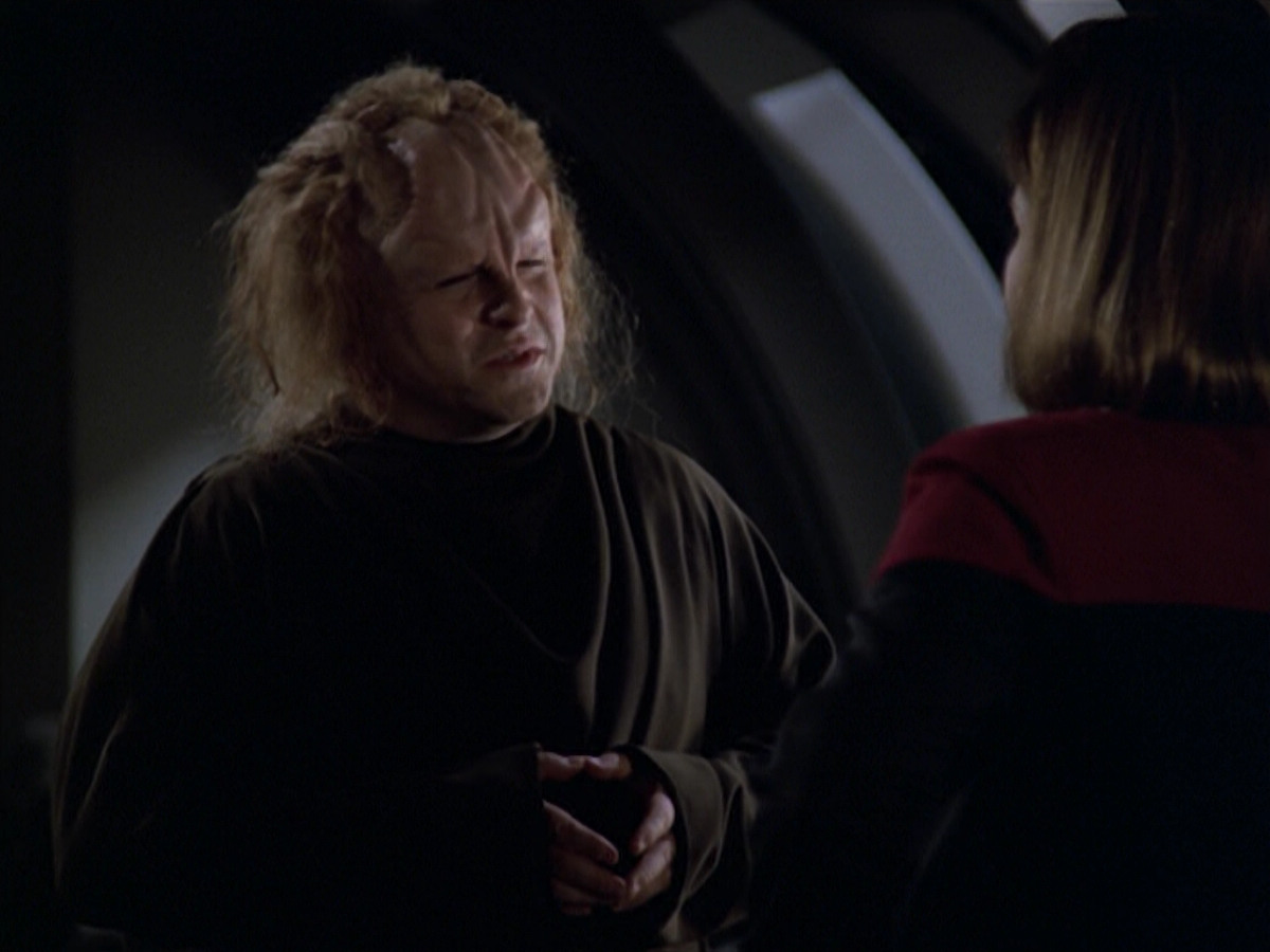 extant_StarTrek_VOY_5x20-ThinkTank_01216.jpg