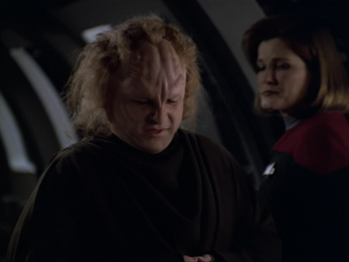 extant_StarTrek_VOY_5x20-ThinkTank_01225.jpg