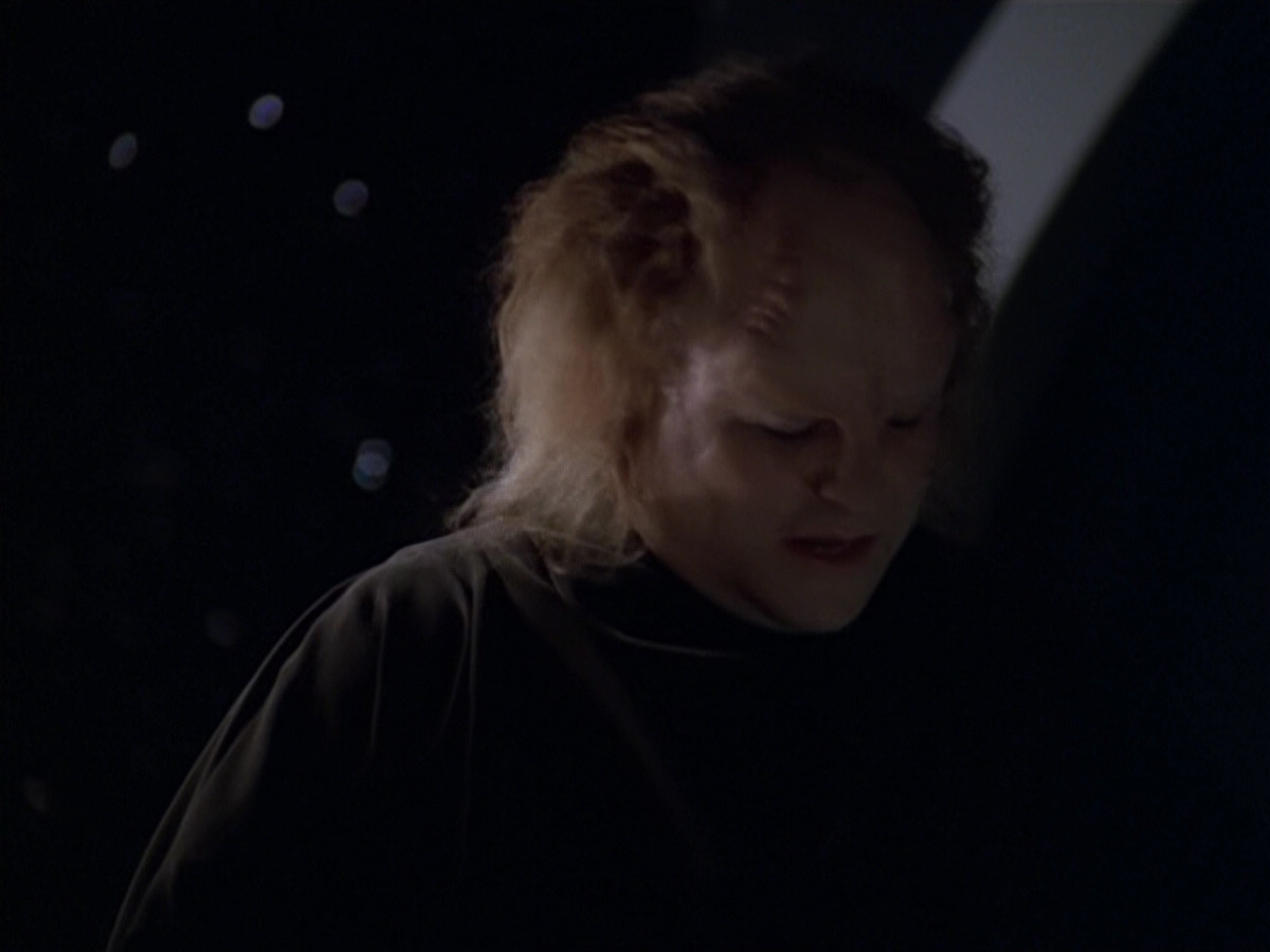 extant_StarTrek_VOY_5x20-ThinkTank_01233.jpg