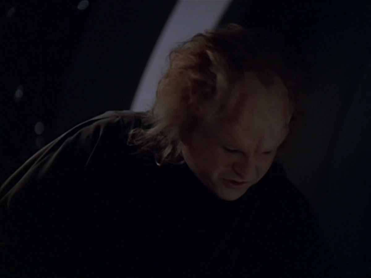 extant_StarTrek_VOY_5x20-ThinkTank_01235.jpg