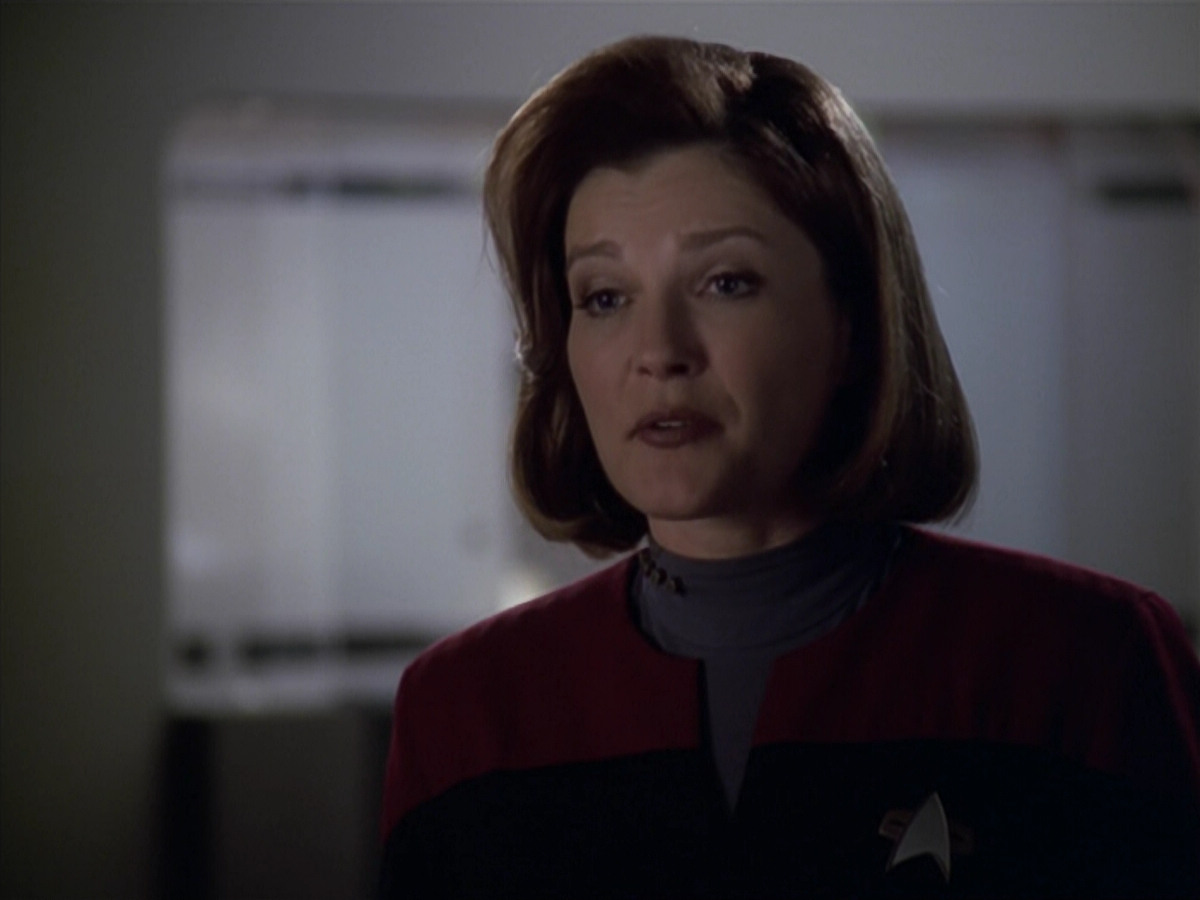 extant_StarTrek_VOY_5x20-ThinkTank_01255.jpg