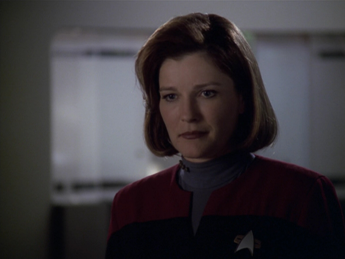 extant_StarTrek_VOY_5x20-ThinkTank_01283.jpg