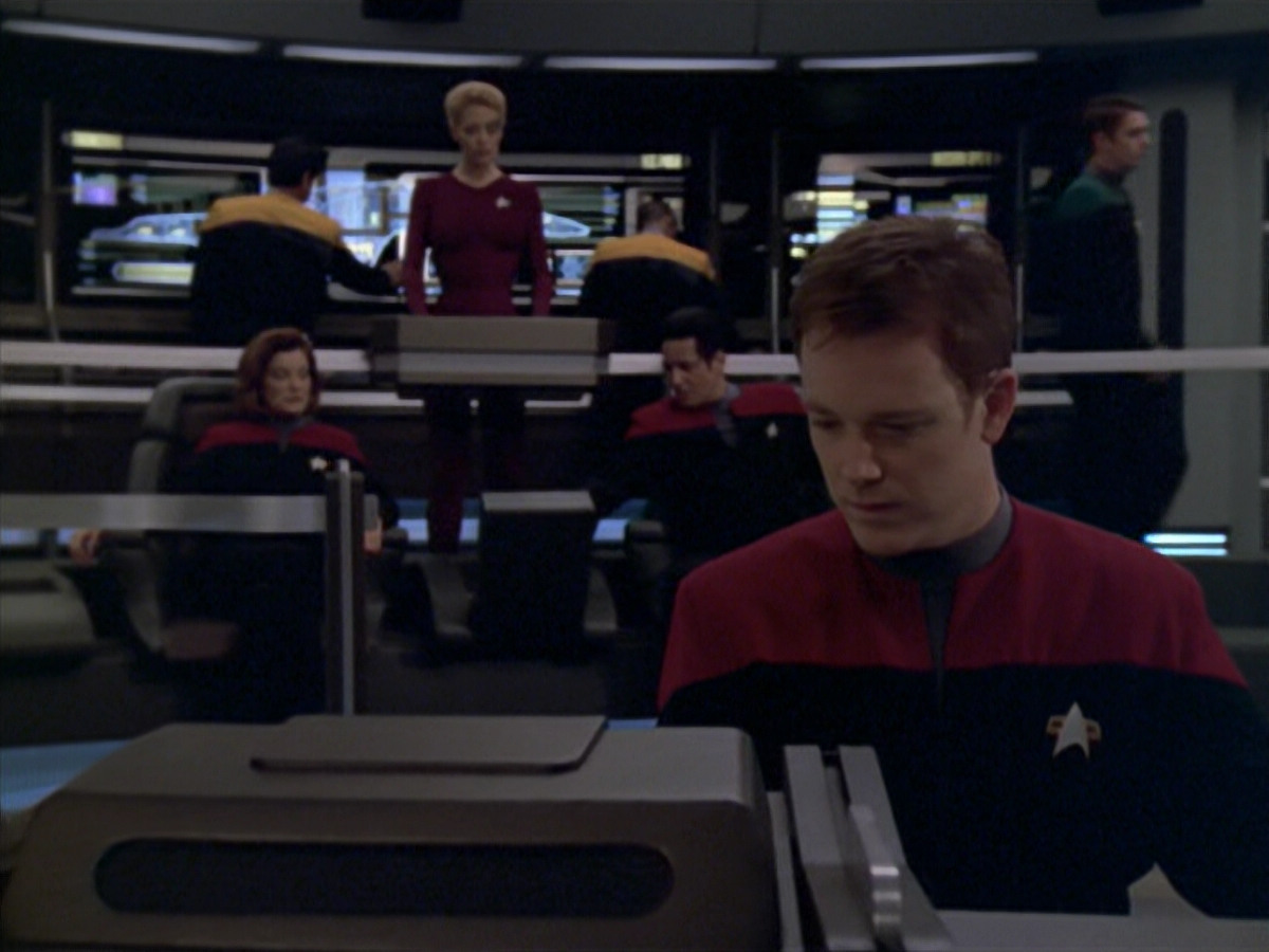 extant_StarTrek_VOY_5x20-ThinkTank_01303.jpg