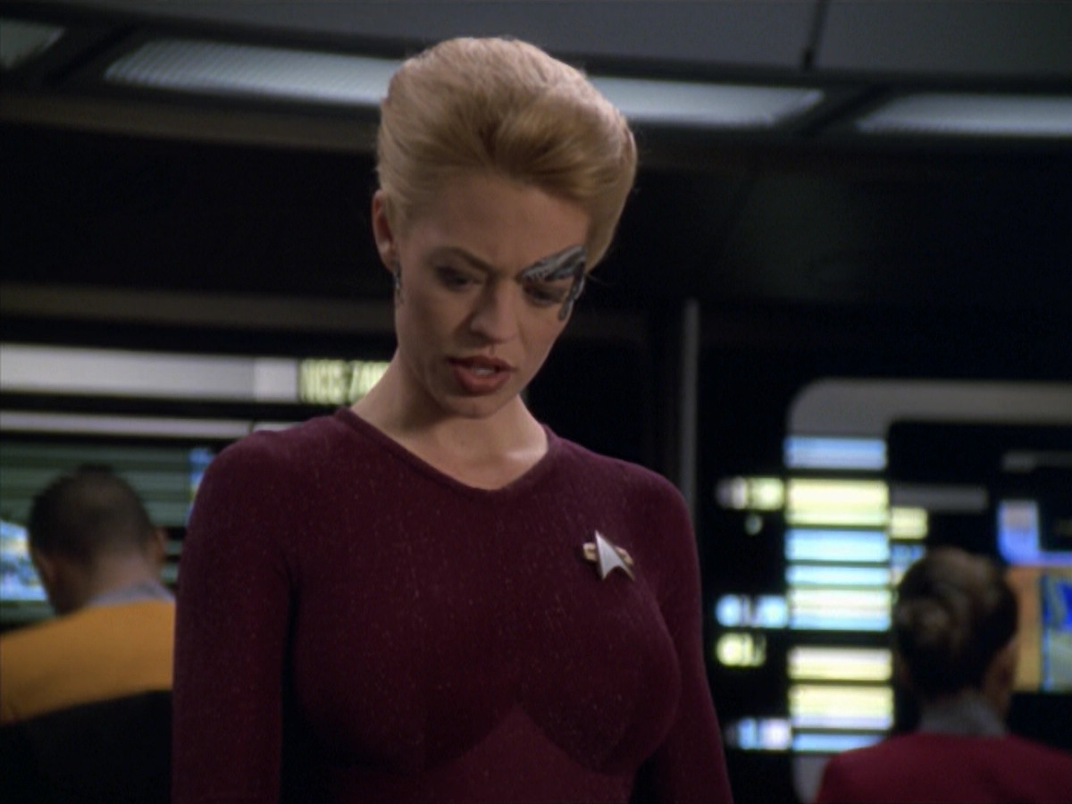 extant_StarTrek_VOY_5x20-ThinkTank_01307.jpg