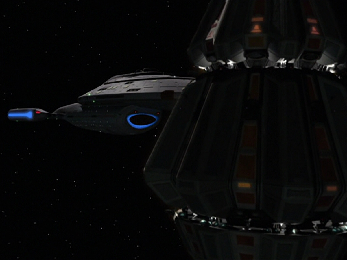 extant_StarTrek_VOY_5x20-ThinkTank_01313.jpg