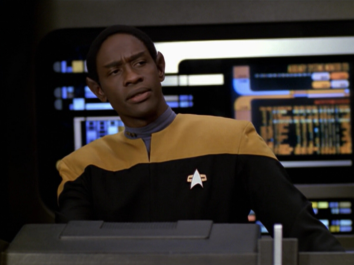 extant_StarTrek_VOY_5x20-ThinkTank_01320.jpg