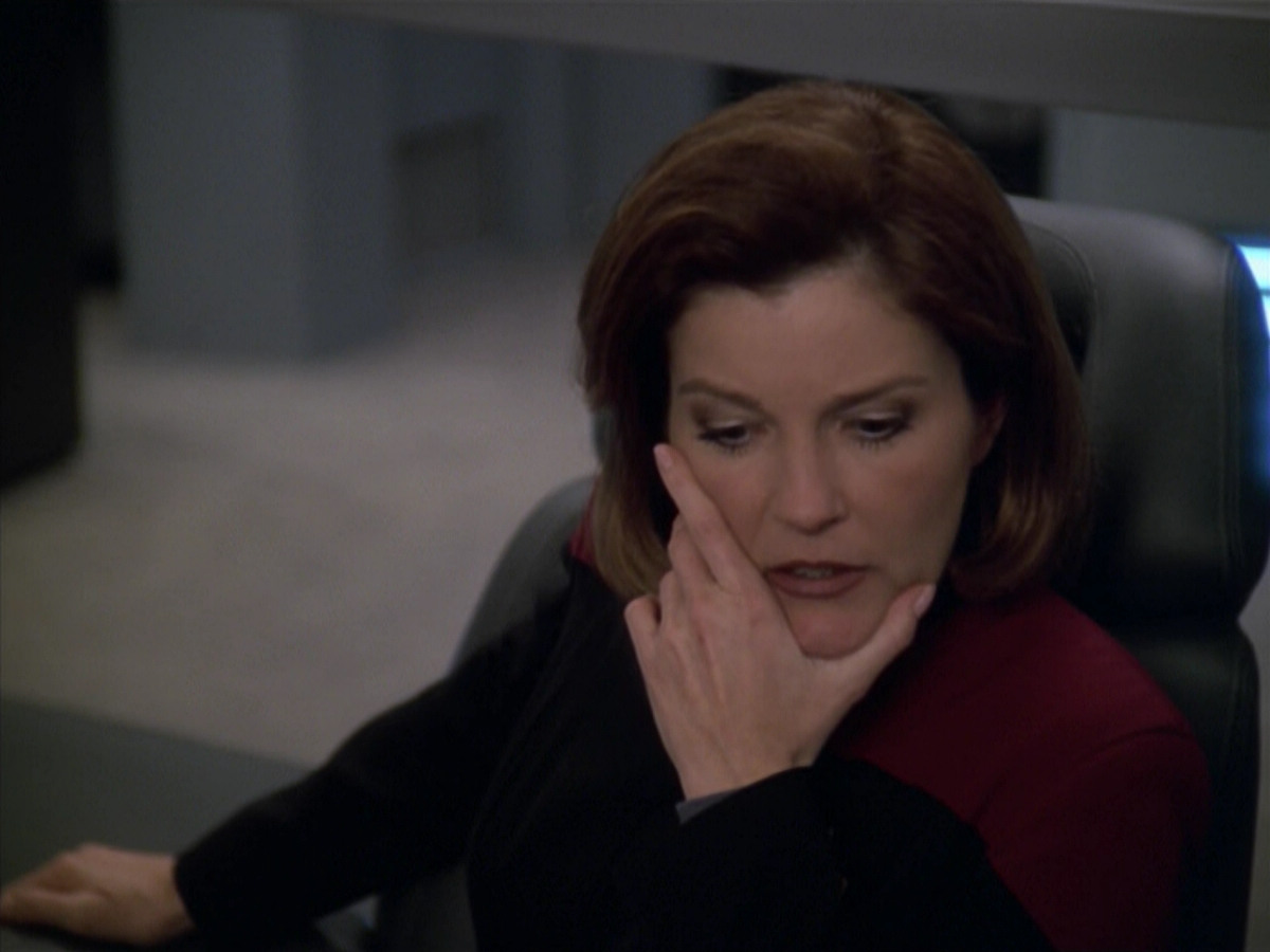 extant_StarTrek_VOY_5x20-ThinkTank_01322.jpg