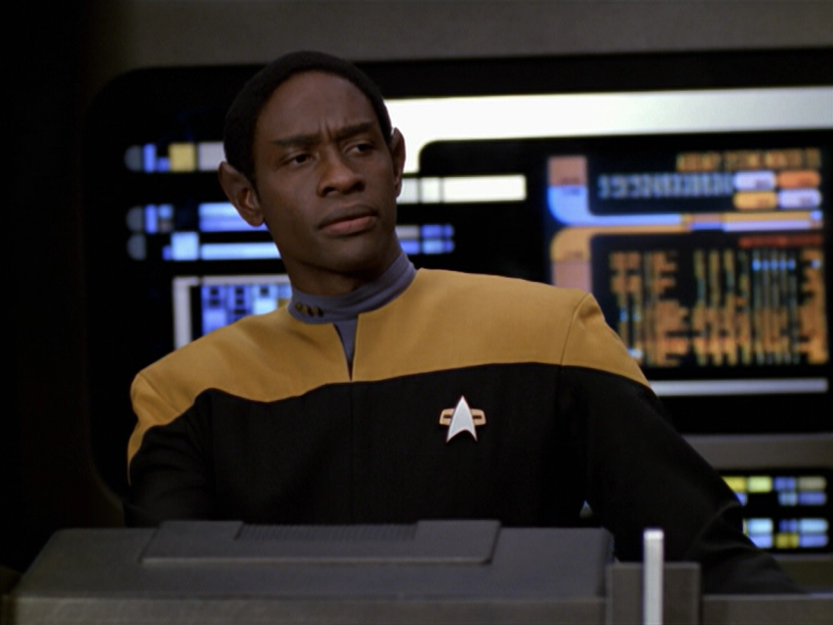 extant_StarTrek_VOY_5x20-ThinkTank_01325.jpg