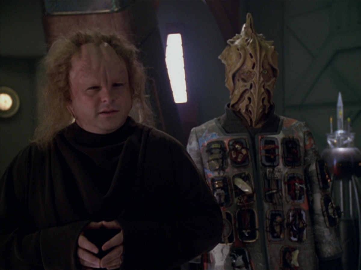 extant_StarTrek_VOY_5x20-ThinkTank_01411.jpg