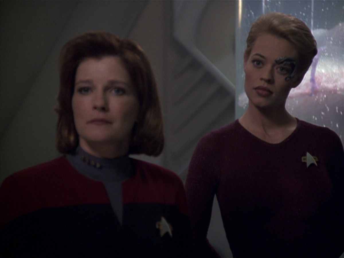 extant_StarTrek_VOY_5x20-ThinkTank_01422.jpg