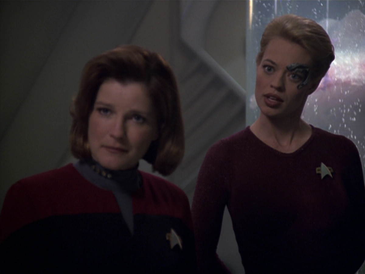 extant_StarTrek_VOY_5x20-ThinkTank_01426.jpg