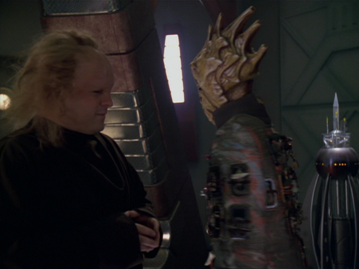 extant_StarTrek_VOY_5x20-ThinkTank_01441.jpg