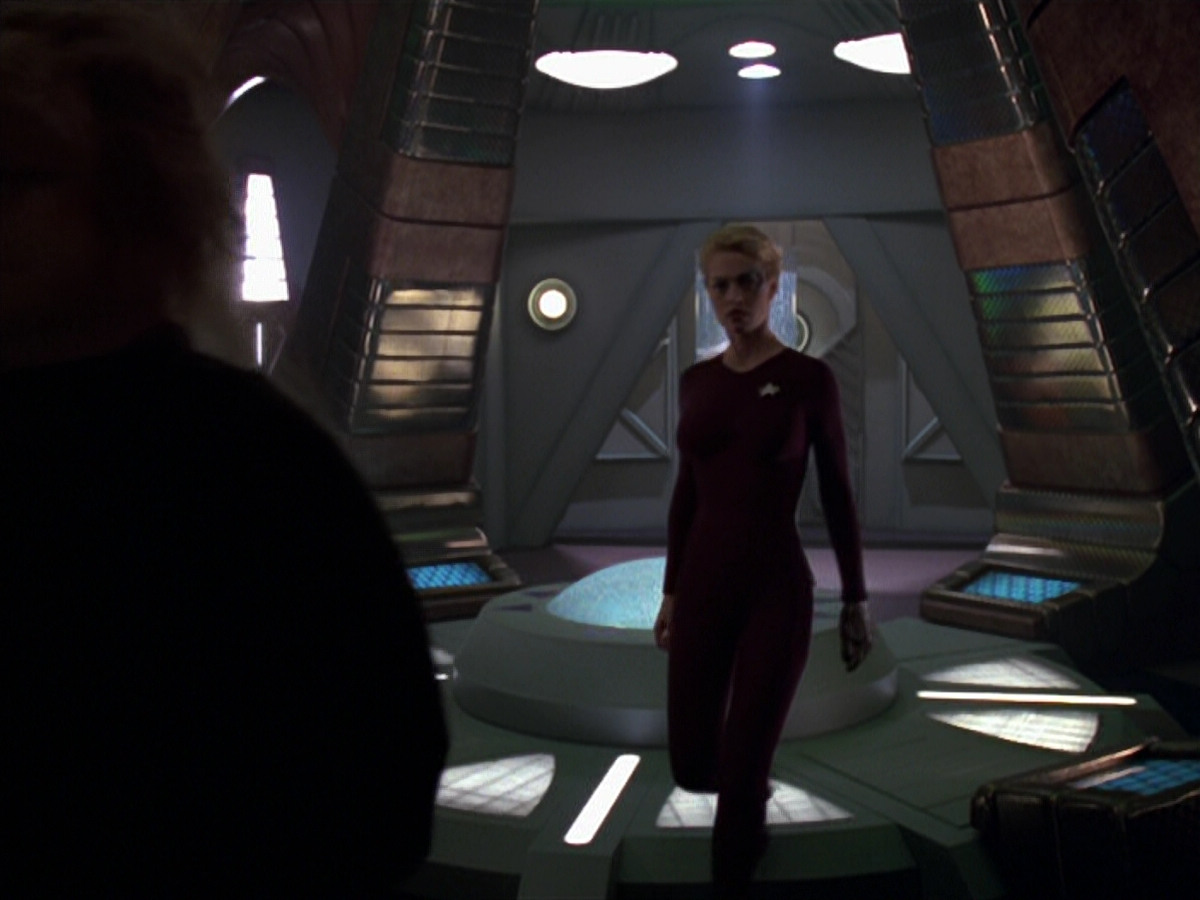 extant_StarTrek_VOY_5x20-ThinkTank_01476.jpg