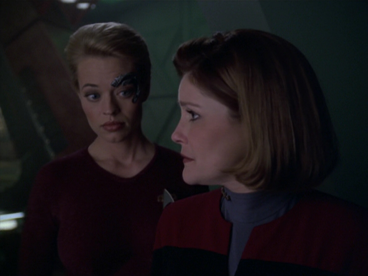 extant_StarTrek_VOY_5x20-ThinkTank_01511.jpg