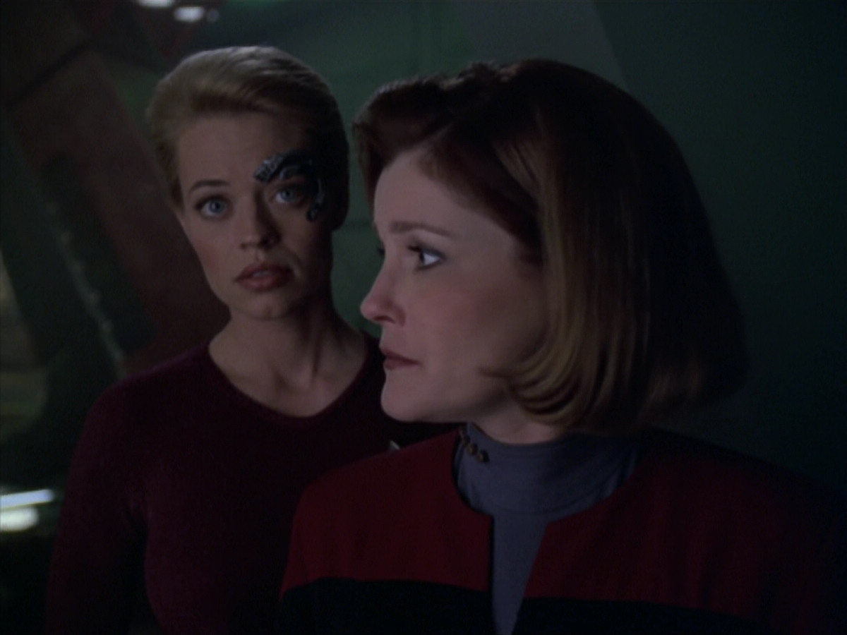 extant_StarTrek_VOY_5x20-ThinkTank_01522.jpg