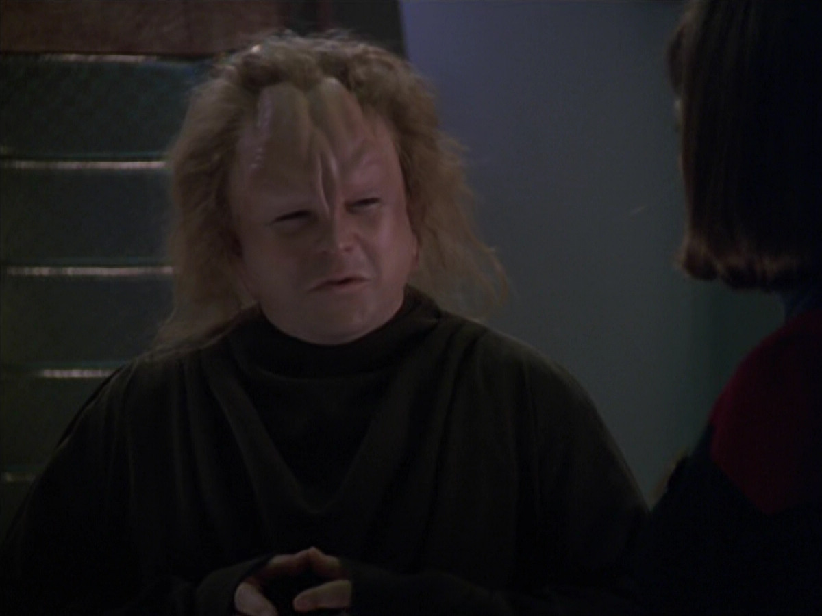 extant_StarTrek_VOY_5x20-ThinkTank_01595.jpg