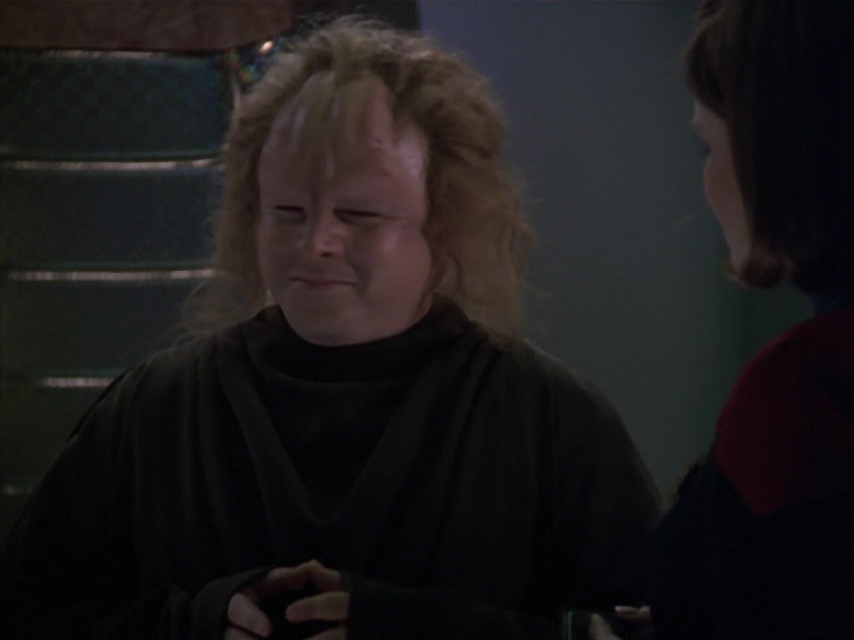 extant_StarTrek_VOY_5x20-ThinkTank_01625.jpg