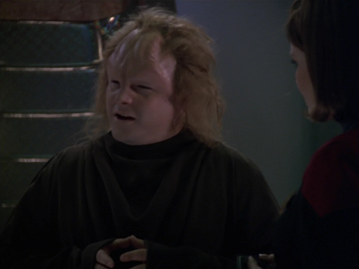 extant_StarTrek_VOY_5x20-ThinkTank_01629.jpg