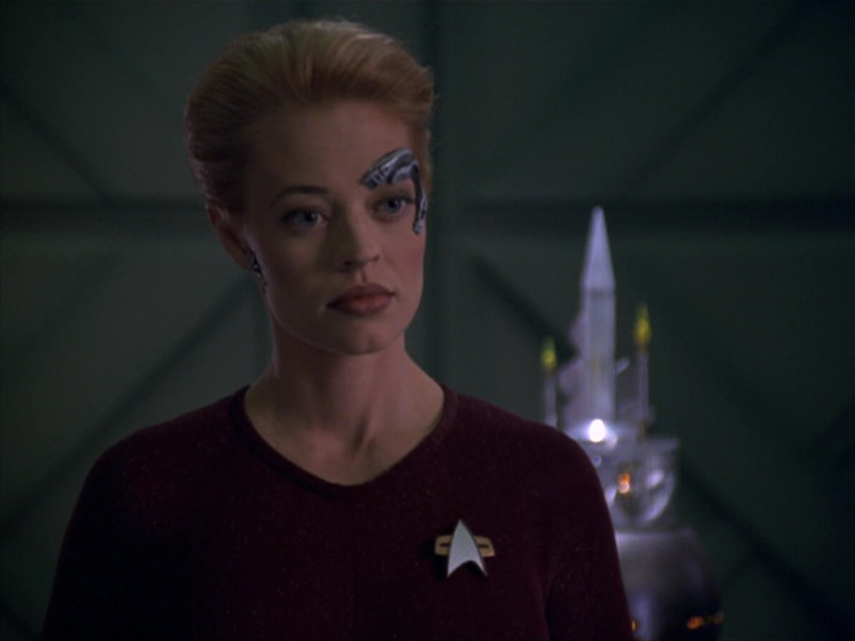 extant_StarTrek_VOY_5x20-ThinkTank_01632.jpg