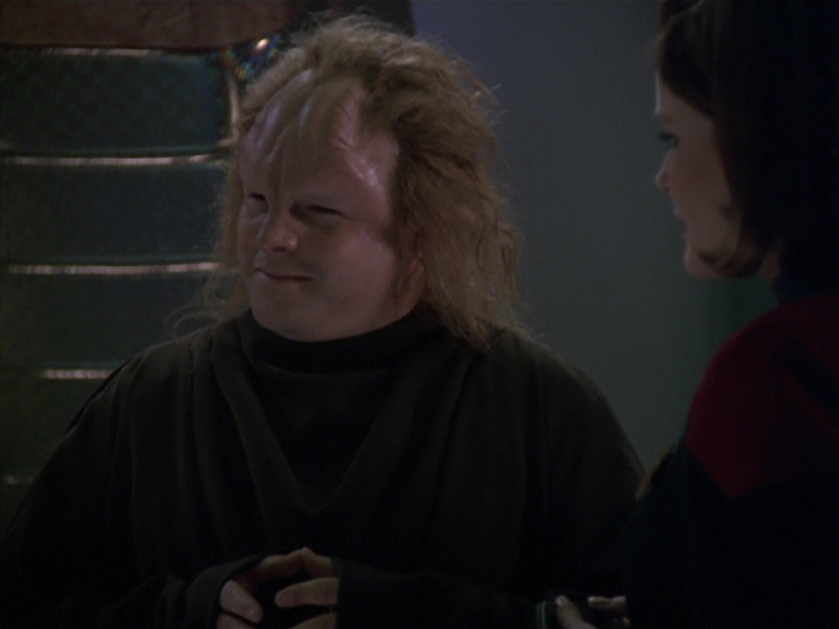 extant_StarTrek_VOY_5x20-ThinkTank_01647.jpg