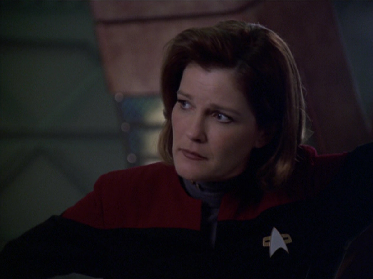 extant_StarTrek_VOY_5x20-ThinkTank_01741.jpg