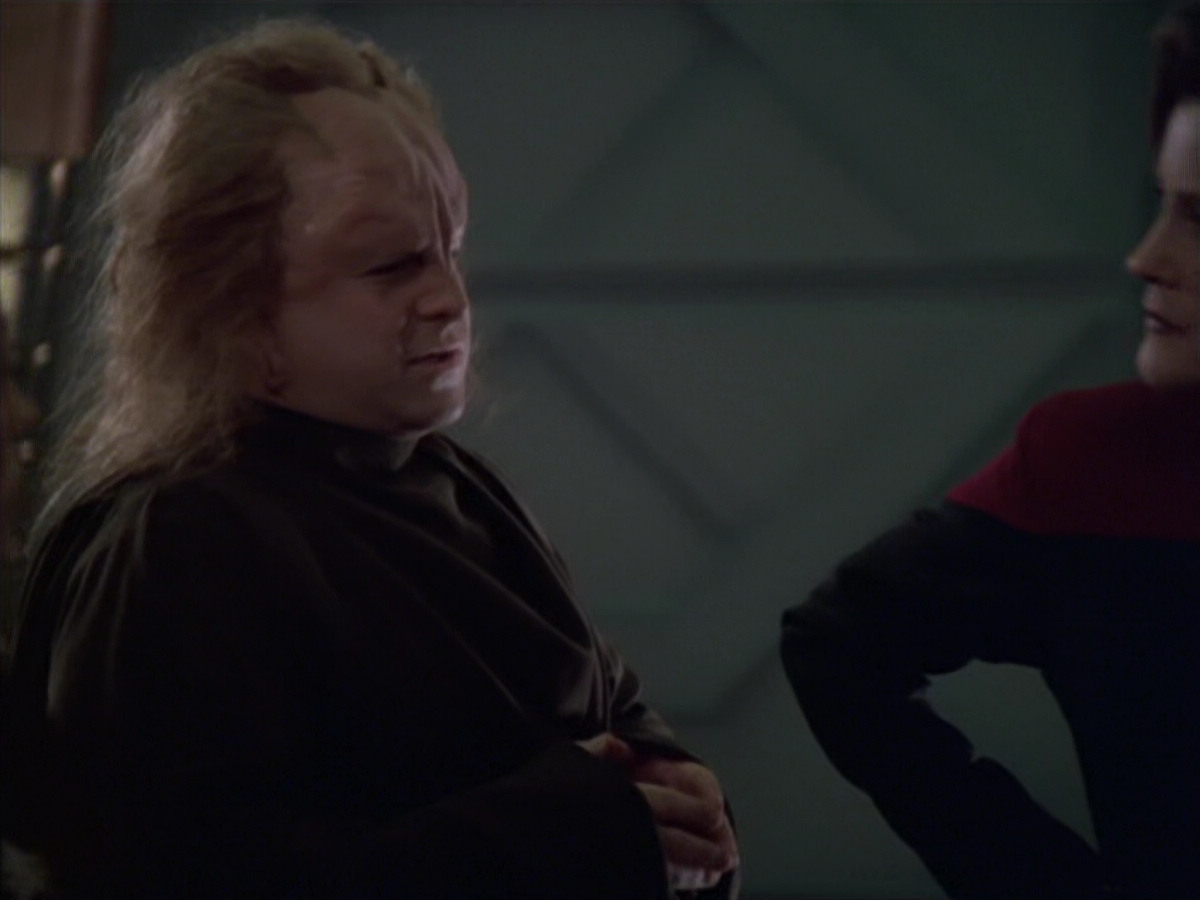 extant_StarTrek_VOY_5x20-ThinkTank_01772.jpg