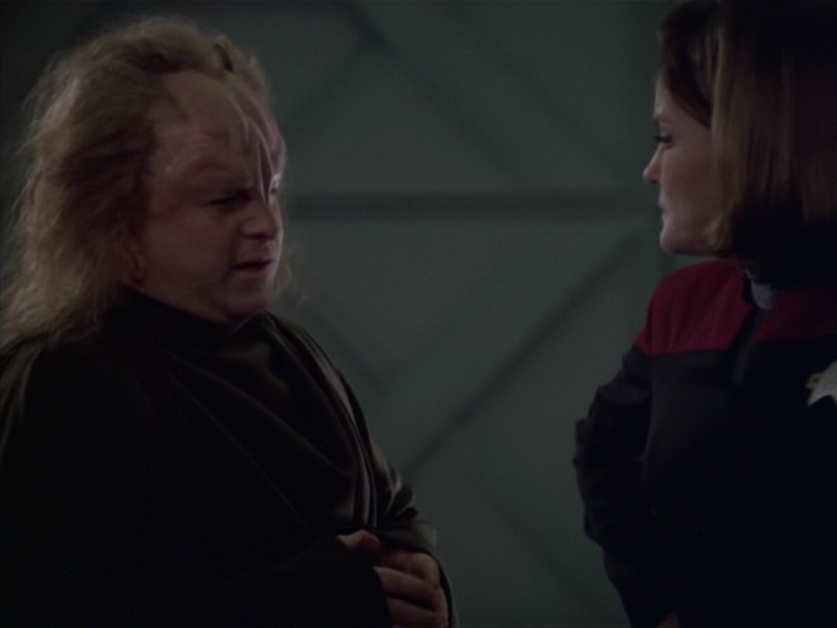 extant_StarTrek_VOY_5x20-ThinkTank_01773.jpg