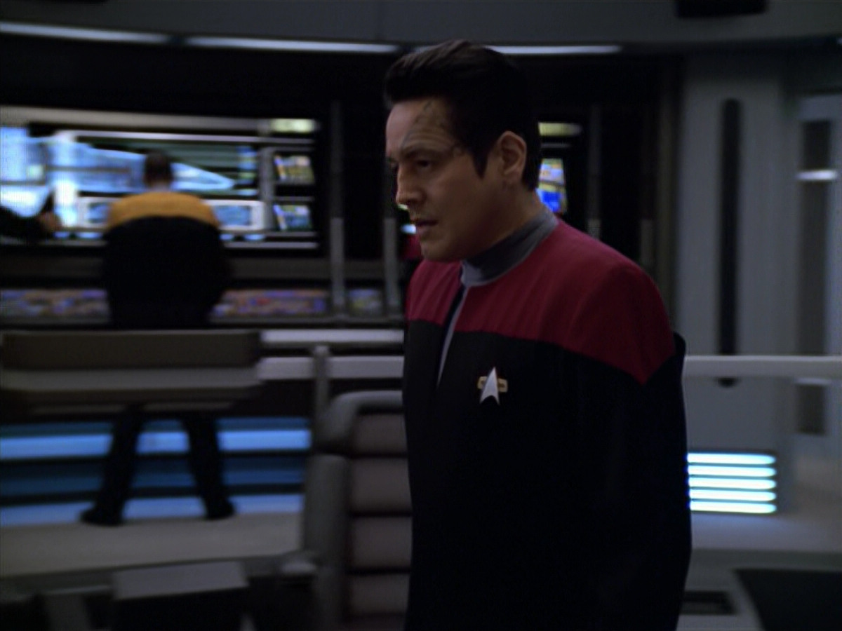 extant_StarTrek_VOY_5x20-ThinkTank_01815.jpg
