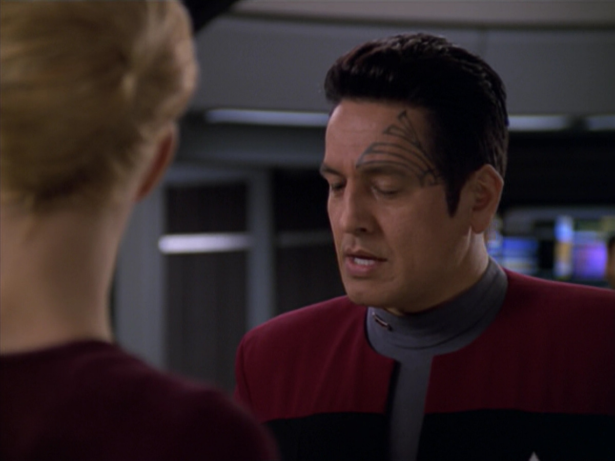 extant_StarTrek_VOY_5x20-ThinkTank_01838.jpg