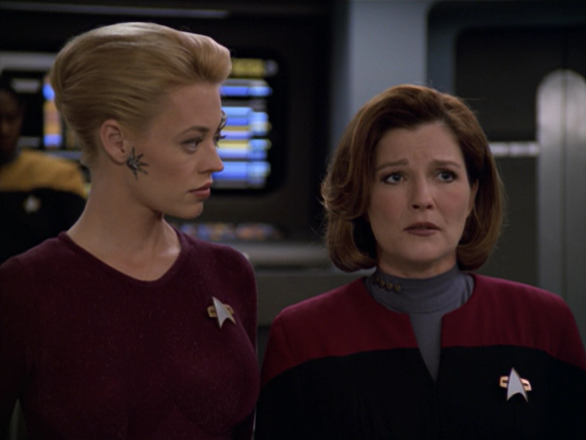 extant_StarTrek_VOY_5x20-ThinkTank_01850.jpg