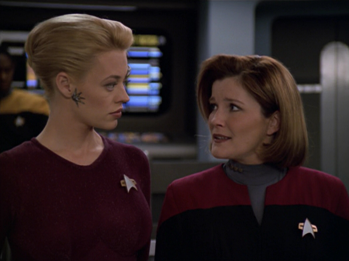 extant_StarTrek_VOY_5x20-ThinkTank_01852.jpg