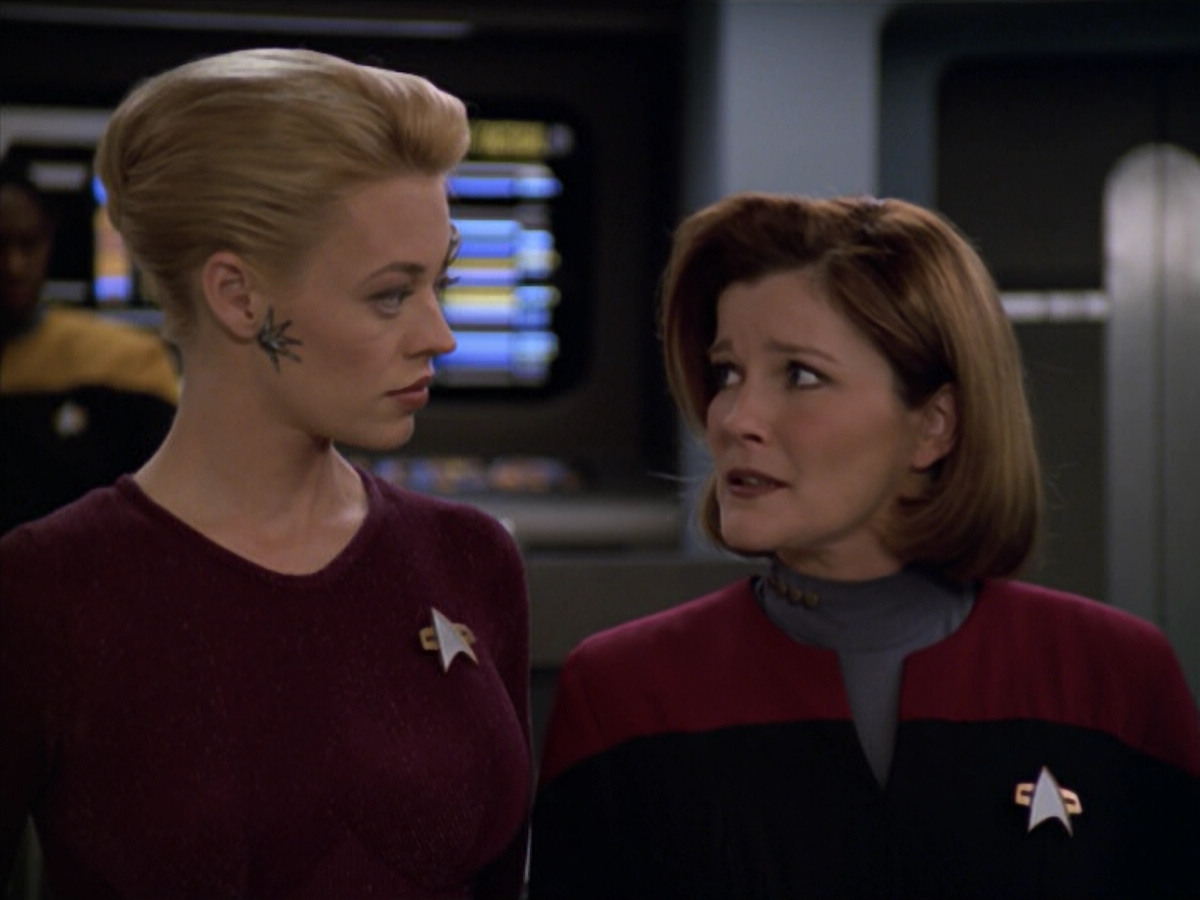 extant_StarTrek_VOY_5x20-ThinkTank_01855.jpg