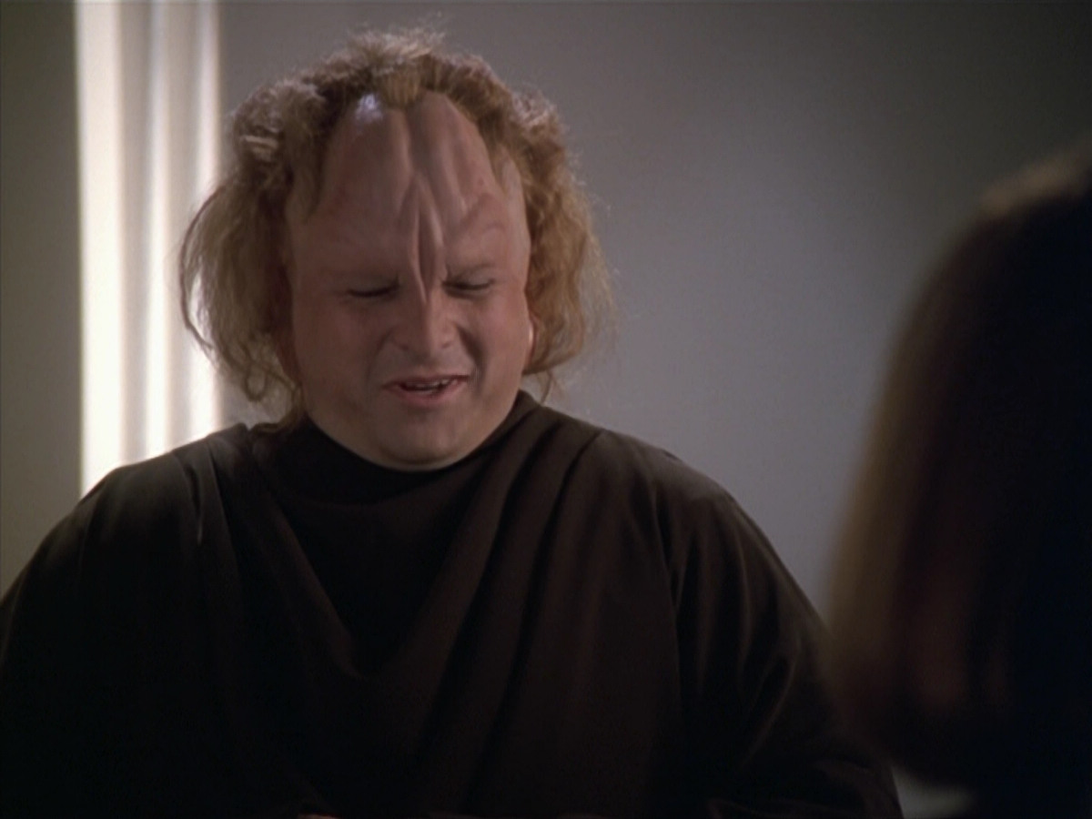 extant_StarTrek_VOY_5x20-ThinkTank_01954.jpg