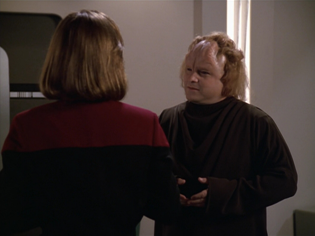 extant_StarTrek_VOY_5x20-ThinkTank_01976.jpg