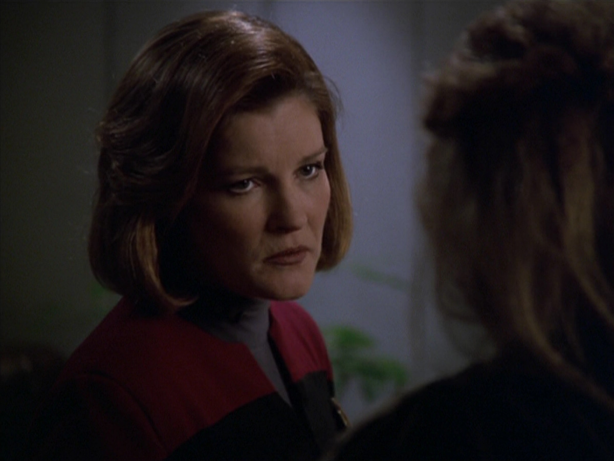 extant_StarTrek_VOY_5x20-ThinkTank_01979.jpg
