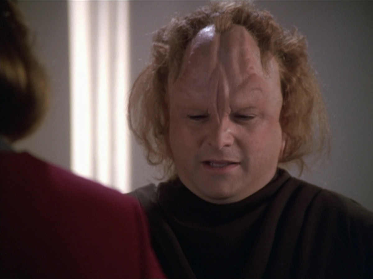 extant_StarTrek_VOY_5x20-ThinkTank_01988.jpg