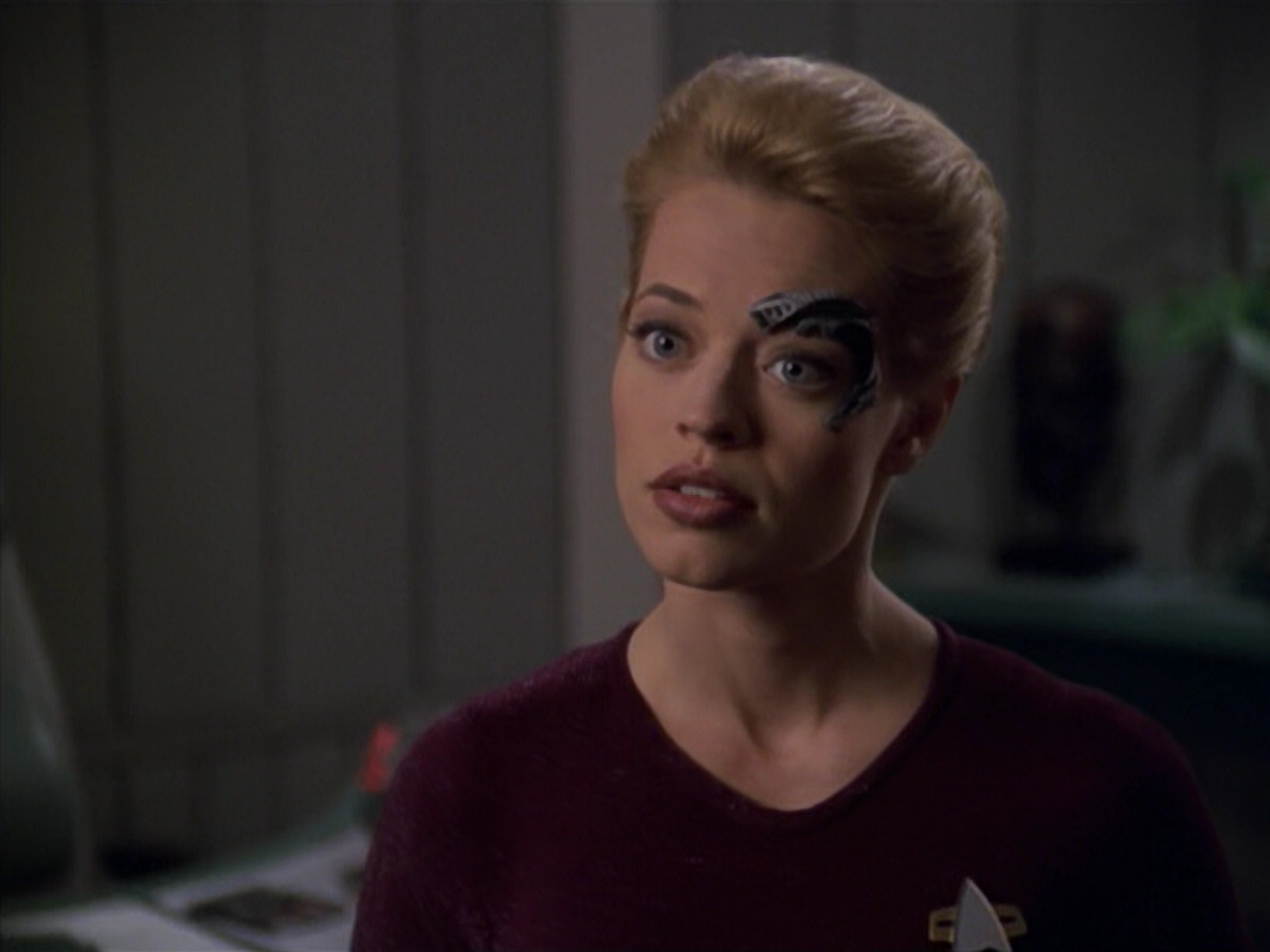 extant_StarTrek_VOY_5x20-ThinkTank_02024.jpg
