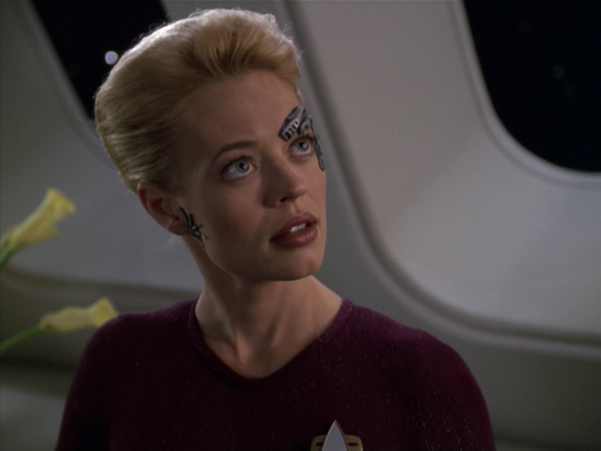 extant_StarTrek_VOY_5x20-ThinkTank_02117.jpg