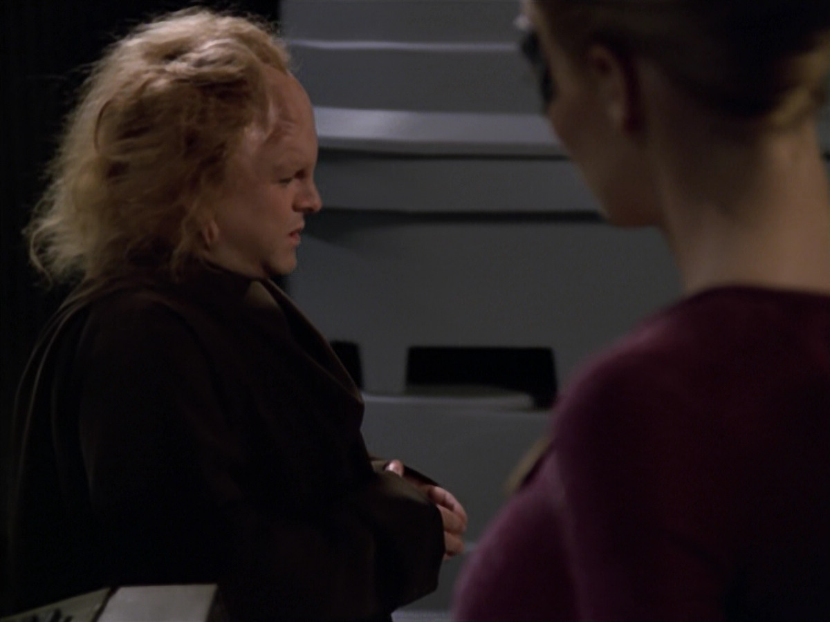 extant_StarTrek_VOY_5x20-ThinkTank_02213.jpg