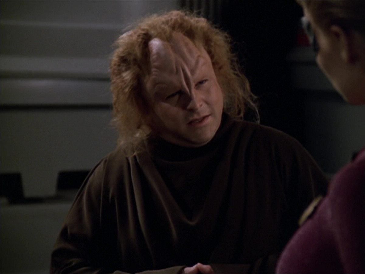 extant_StarTrek_VOY_5x20-ThinkTank_02238.jpg