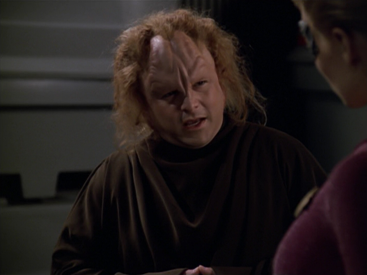 extant_StarTrek_VOY_5x20-ThinkTank_02241.jpg