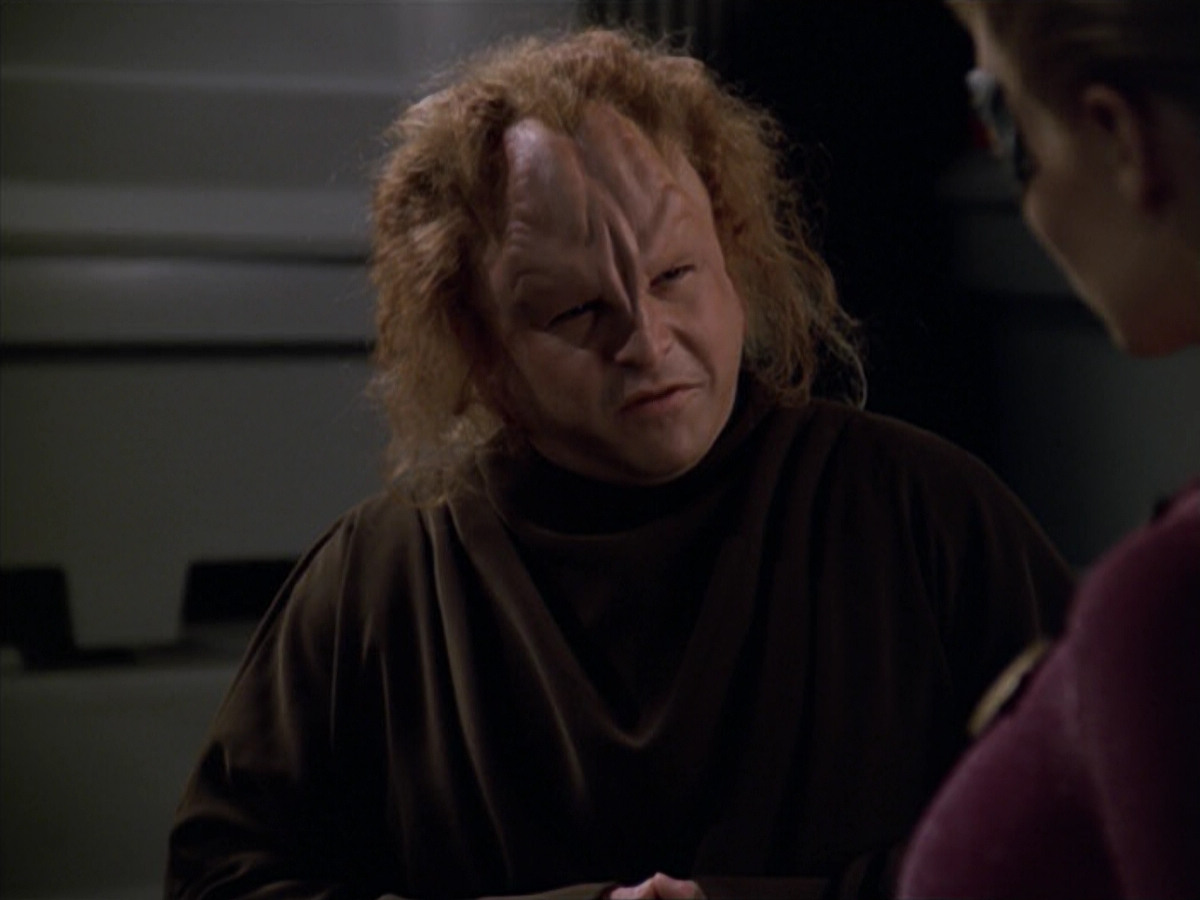 extant_StarTrek_VOY_5x20-ThinkTank_02244.jpg